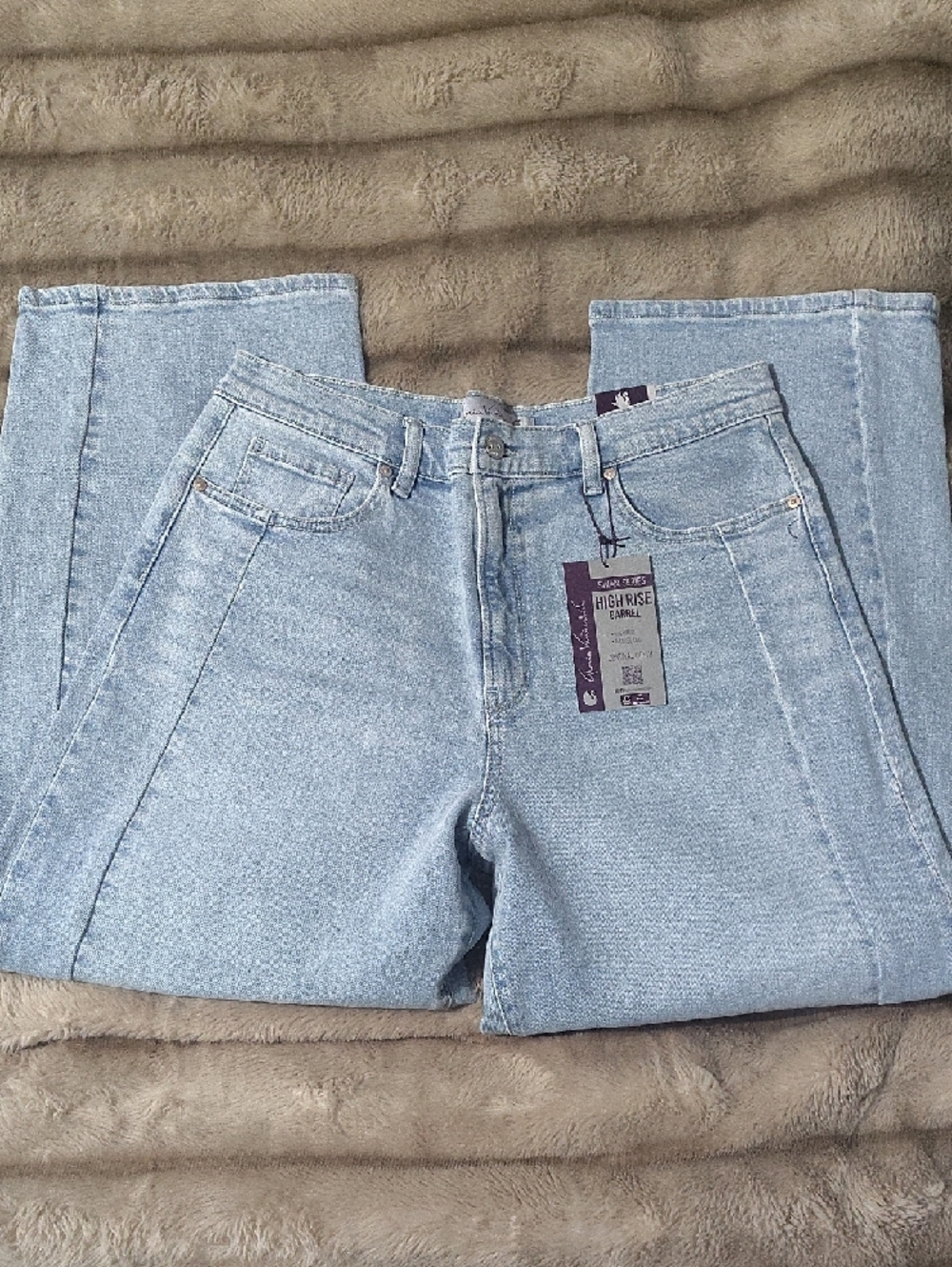 Light Blue Women’s Jeans - Classic High-Rise Wide Leg Size 12 - Picture 6 of 8
